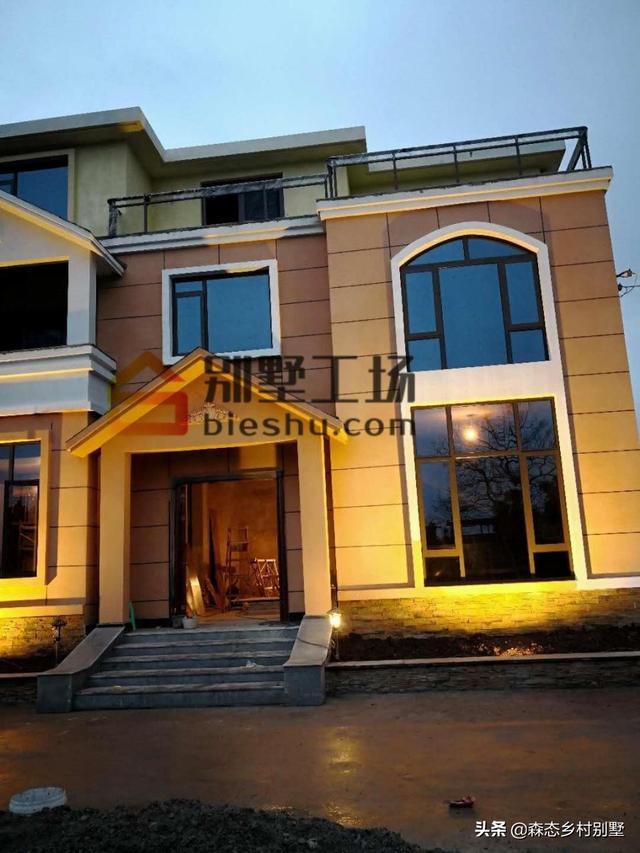 曬曬客戶新建的農(nóng)村三層小別墅及設(shè)計圖，造價40萬能拿下嗎？