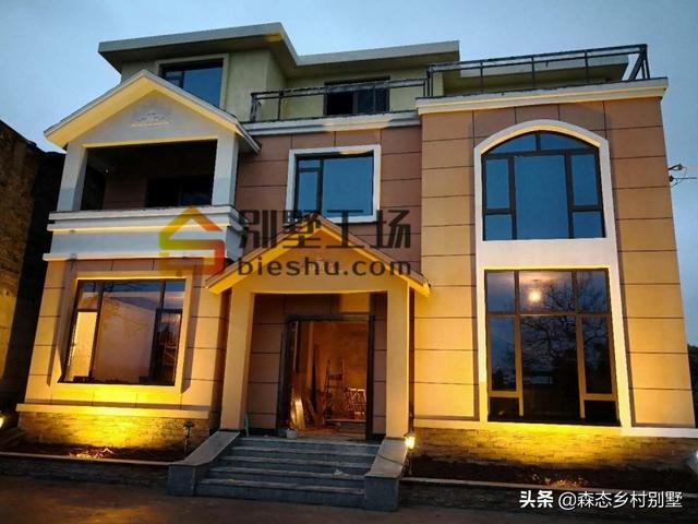 曬曬客戶新建的農(nóng)村三層小別墅及設(shè)計圖，造價40萬能拿下嗎？