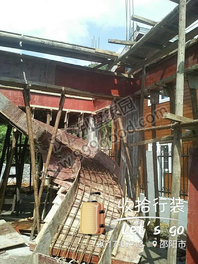 農(nóng)村小開間別墅設(shè)計(jì)圖，帶旋轉(zhuǎn)樓梯，挑空客廳，非常漂亮