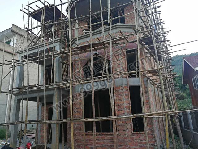 農(nóng)村小開間別墅設(shè)計(jì)圖，帶旋轉(zhuǎn)樓梯，挑空客廳，非常漂亮