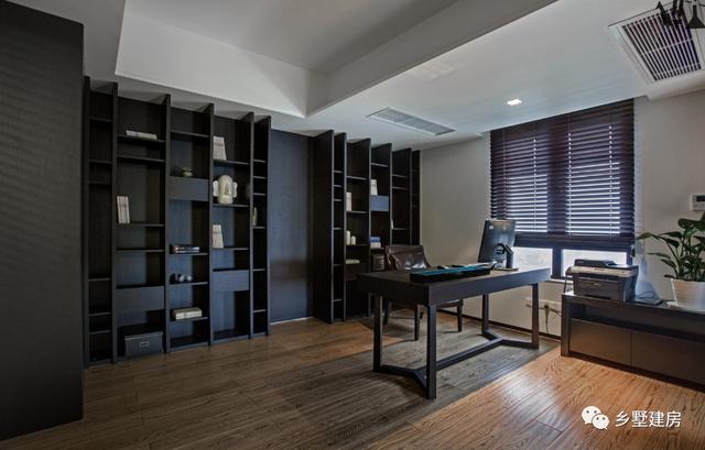 現(xiàn)代時尚風(fēng)格三層農(nóng)村別墅設(shè)計圖，外觀時尚靚麗，布局實用合理