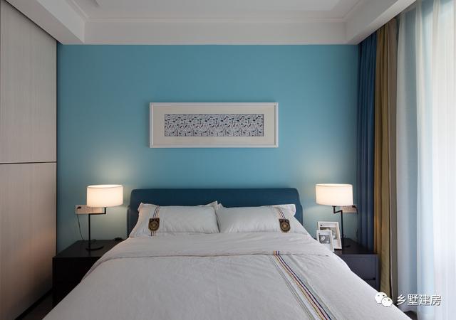 造價(jià)22萬(wàn)農(nóng)村自建別墅設(shè)計(jì)圖，挑空客廳+大露臺(tái)，美觀實(shí)用