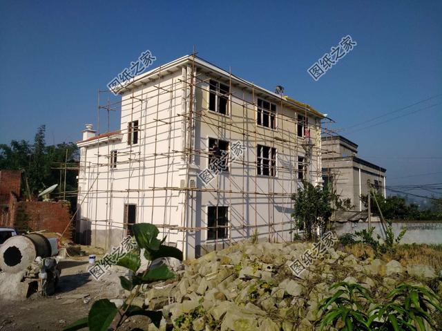 河南張總曬自建的民宿，二層半的，附戶型設(shè)計(jì)方案