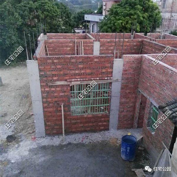 廣東劉先生農(nóng)村建3層樓房，主體造價(jià)才花23萬(wàn)元，讓人眼紅羨慕