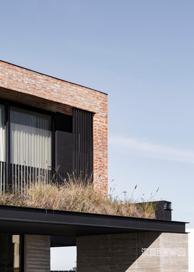 國外二層個性別墅效果圖，符合中國人的喜歡嗎