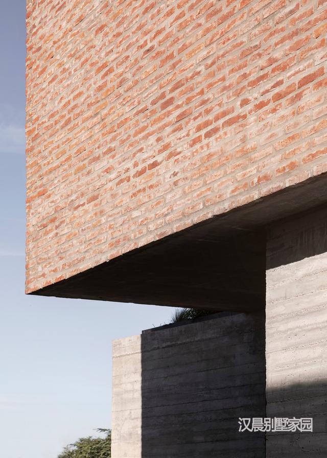 國外二層個性別墅效果圖，符合中國人的喜歡嗎