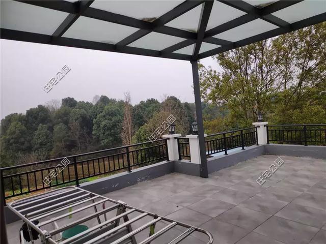 回農(nóng)村70萬(wàn)自建別墅，羨慕死城里人，附施工過(guò)程