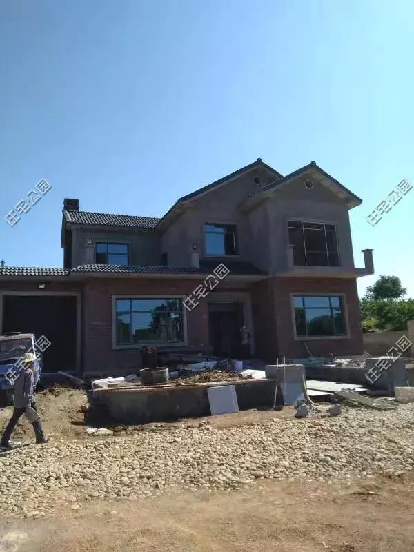 回農(nóng)村70萬(wàn)自建別墅，羨慕死城里人，附施工過(guò)程