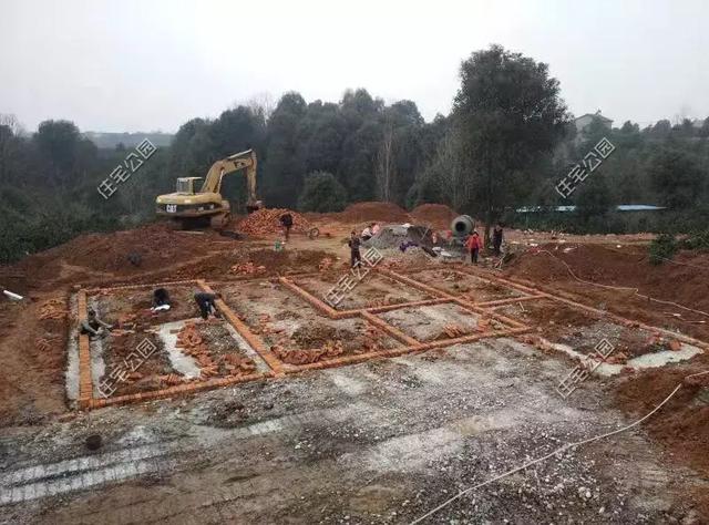 回農(nóng)村70萬(wàn)自建別墅，羨慕死城里人，附施工過(guò)程