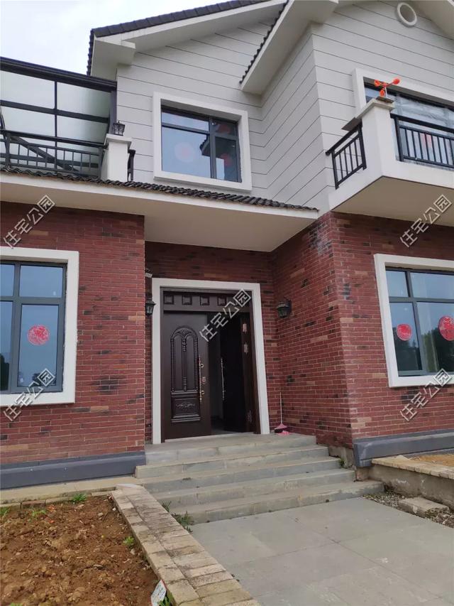 回農(nóng)村70萬(wàn)自建別墅，羨慕死城里人，附施工過(guò)程