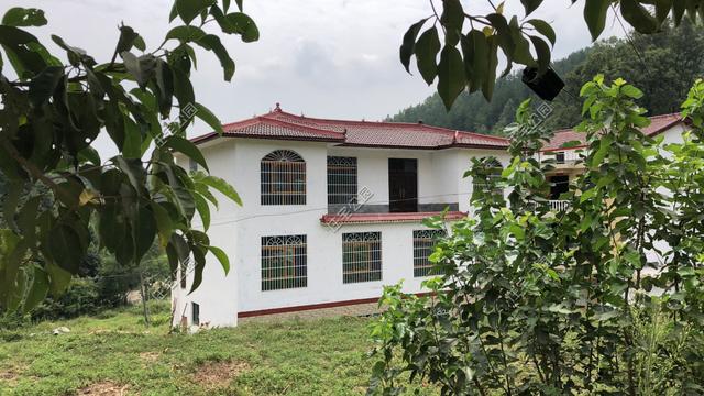 陜西回農(nóng)村自建房，48萬建3層小樓，超值