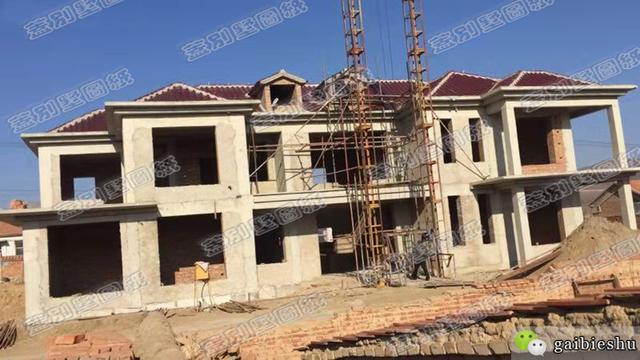 開(kāi)間25米超豪華二層別墅實(shí)拍圖，土豪才能建得起