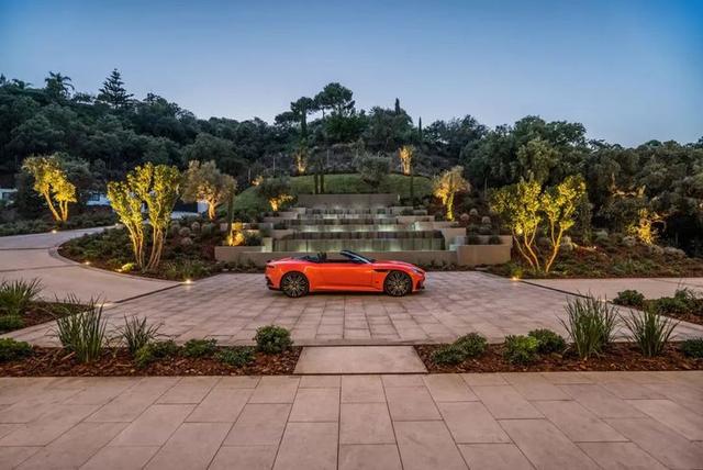 全球頂級(jí)別墅，售價(jià)2.5億，從沒(méi)見(jiàn)過(guò)這么驚艷的泳池