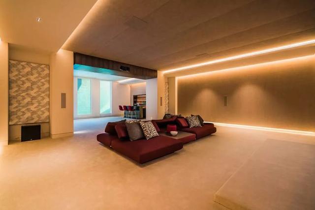 全球頂級(jí)別墅，售價(jià)2.5億，從沒(méi)見(jiàn)過(guò)這么驚艷的泳池