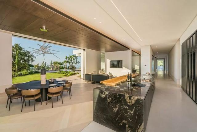 全球頂級(jí)別墅，售價(jià)2.5億，從沒(méi)見(jiàn)過(guò)這么驚艷的泳池