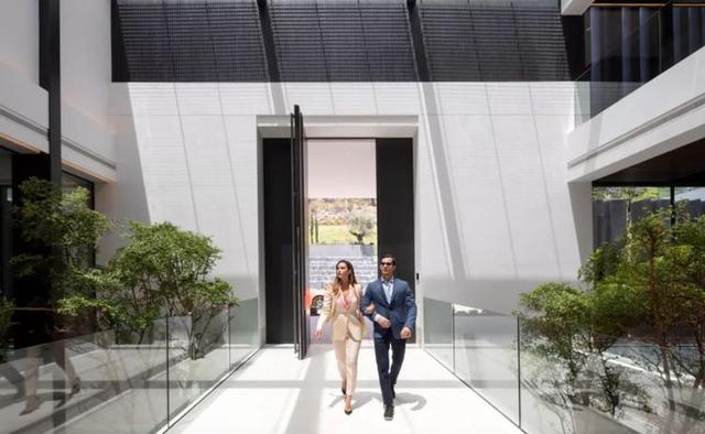 全球頂級(jí)別墅，售價(jià)2.5億，從沒(méi)見(jiàn)過(guò)這么驚艷的泳池