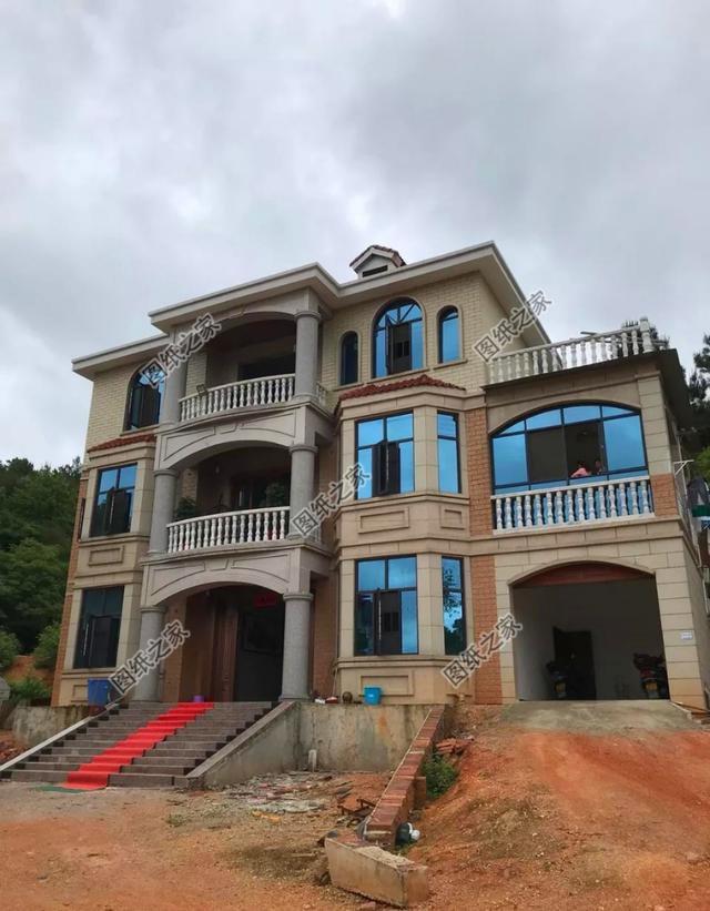 140平簡歐三層別墅建造實拍圖，附戶型設(shè)計圖，豪