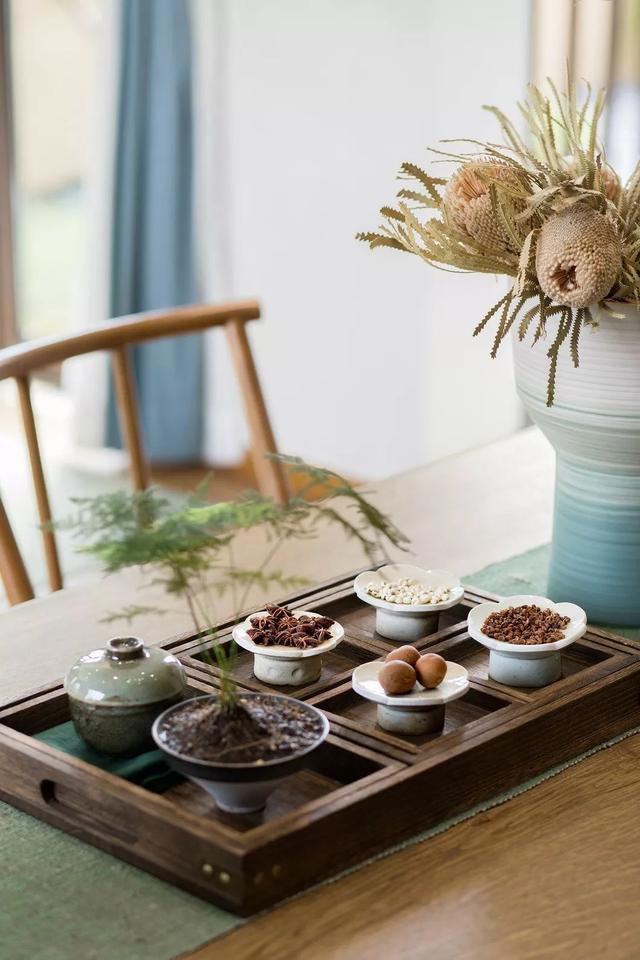 最美庭院別墅實拍，一進庭院就被驚艷到了，這才叫別墅