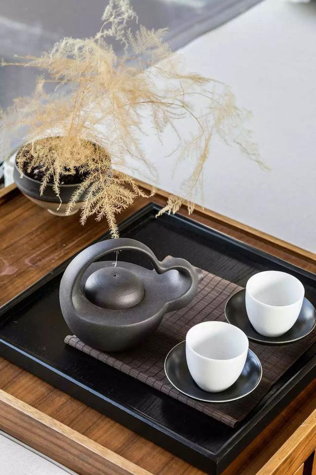 最美庭院別墅實拍，一進庭院就被驚艷到了，這才叫別墅