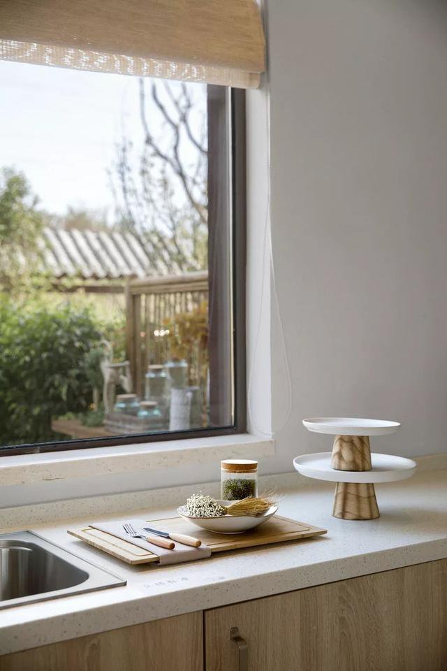 最美庭院別墅實拍，一進庭院就被驚艷到了，這才叫別墅