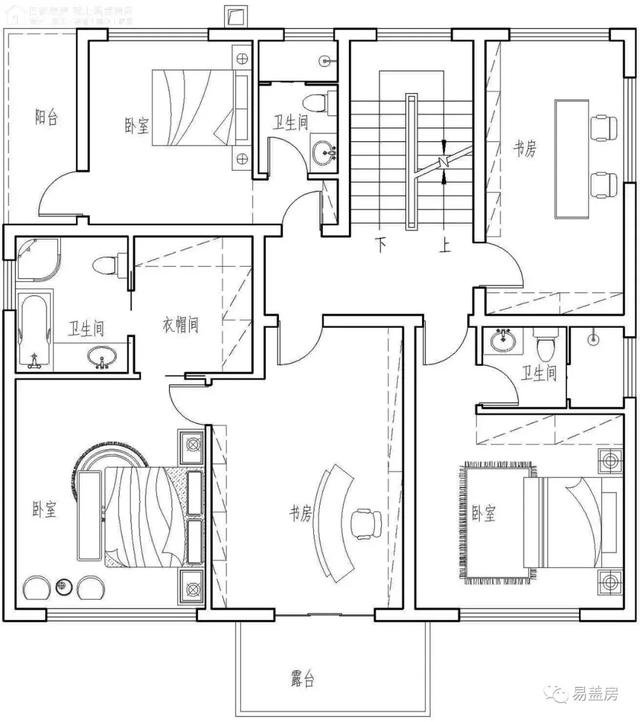 帶架空層的三層歐式自建鄉(xiāng)村房子戶型圖，造價(jià)100萬(wàn)左右