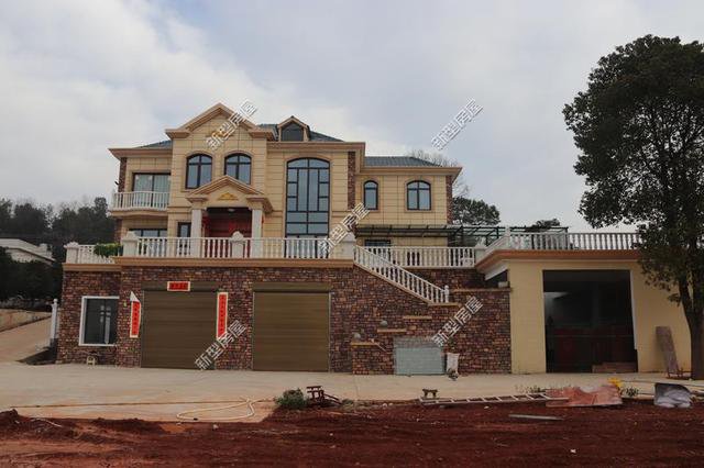 湖南小張曬農(nóng)村別墅，一棟比一棟漂亮，網(wǎng)友：羨慕不是房是宅基地