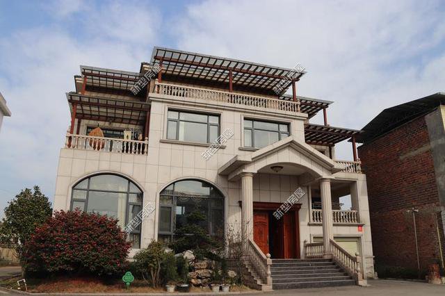 湖南小張曬農(nóng)村別墅，一棟比一棟漂亮，網(wǎng)友：羨慕不是房是宅基地