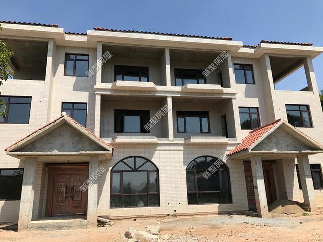 湖南小張曬農(nóng)村別墅，一棟比一棟漂亮，網(wǎng)友：羨慕不是房是宅基地