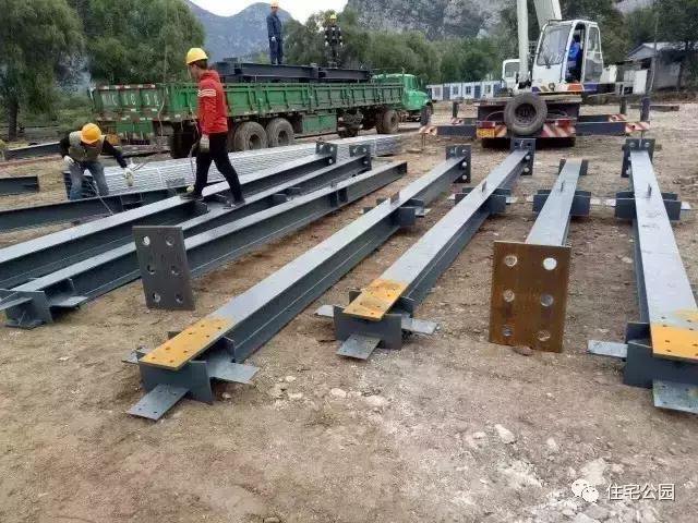 農(nóng)民自建房鋼結(jié)構(gòu)別墅，每平米造價僅1500，還做什么磚混框架！