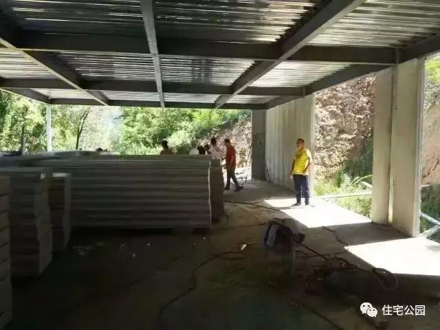 農(nóng)民自建房鋼結(jié)構(gòu)別墅，每平米造價僅1500，還做什么磚混框架！