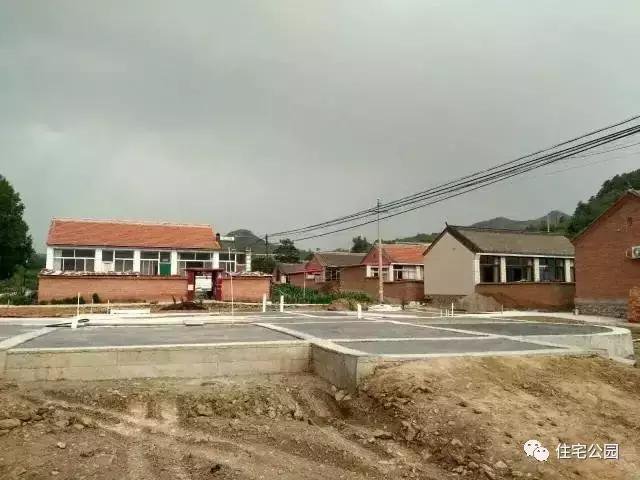 農(nóng)民自建房鋼結(jié)構(gòu)別墅，每平米造價僅1500，還做什么磚混框架！