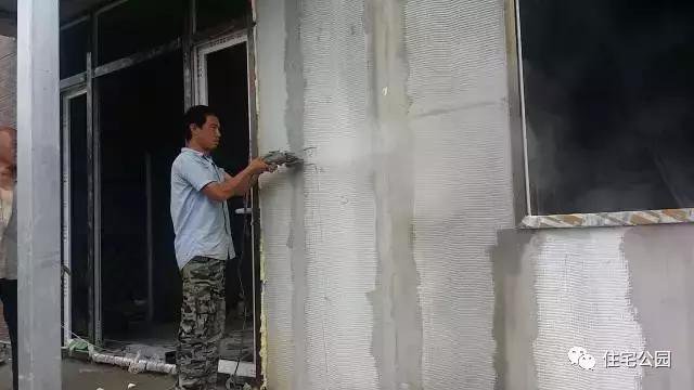 農(nóng)民自建房鋼結(jié)構(gòu)別墅，每平米造價僅1500，還做什么磚混框架！