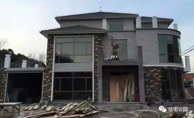 農(nóng)民自建房鋼結(jié)構(gòu)別墅，每平米造價僅1500，還做什么磚混框架！