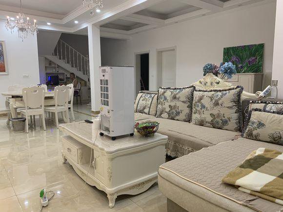 80萬回老家建兩層小別墅含內(nèi)部裝修，鄰居看完都說很實(shí)用