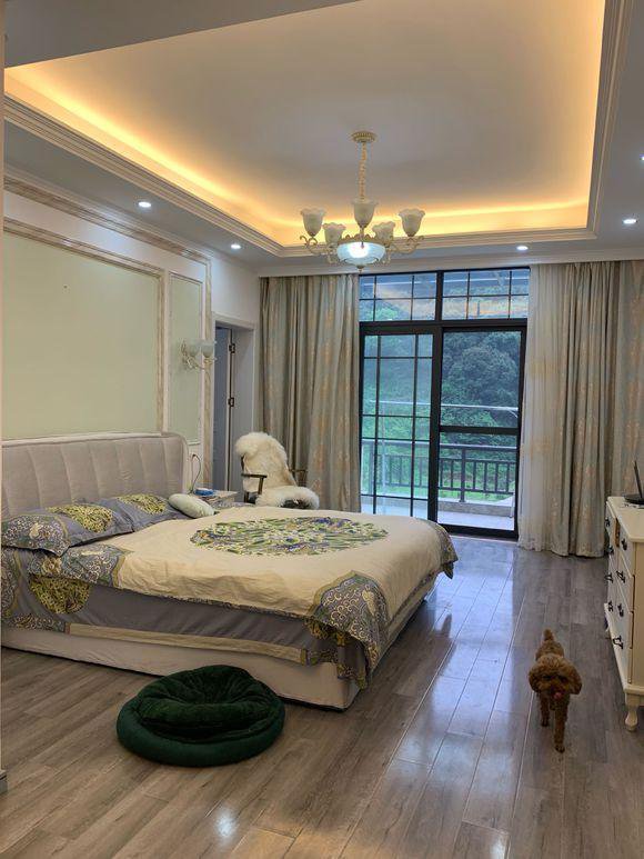 80萬回老家建兩層小別墅含內(nèi)部裝修，鄰居看完都說很實(shí)用