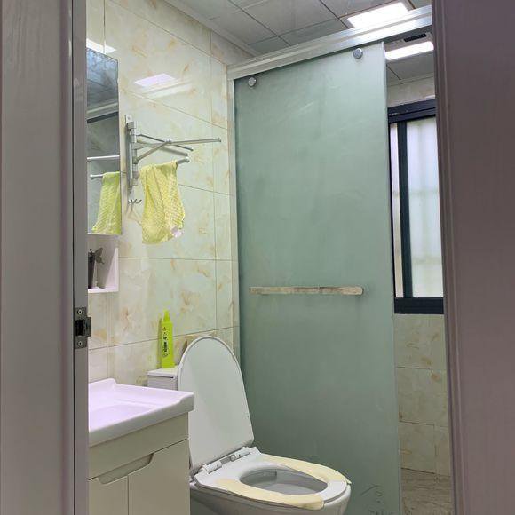 80萬回老家建兩層小別墅含內(nèi)部裝修，鄰居看完都說很實(shí)用