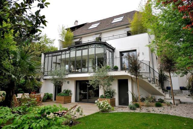 退休后，想要這樣的生活，一套別墅有陽(yáng)光房有庭院