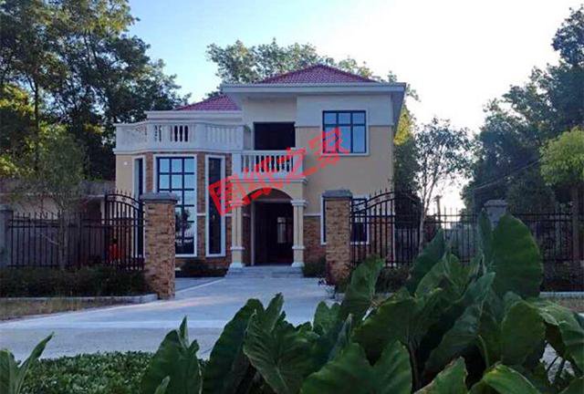 二層農(nóng)村自建房實(shí)拍圖，仔細(xì)對(duì)比效果圖后，沒(méi)想到是這樣的